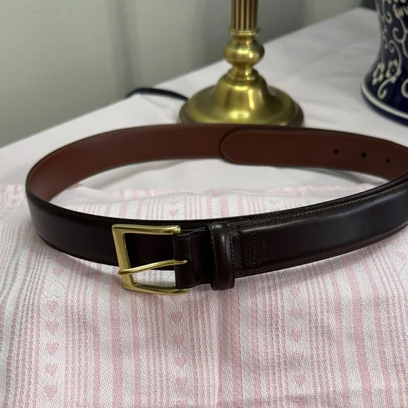 COACH Men's Brown Leather Belt with gold Buckle Size 40 - Picture 1 of 7